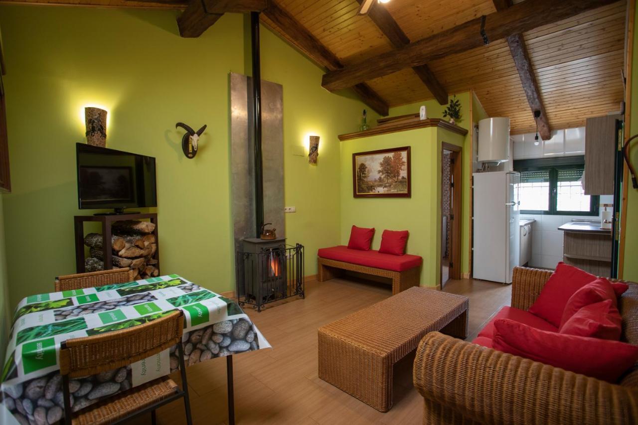 Alojamiento Turístico El Torreón Hostal Fresneda de la Sierra Exterior foto