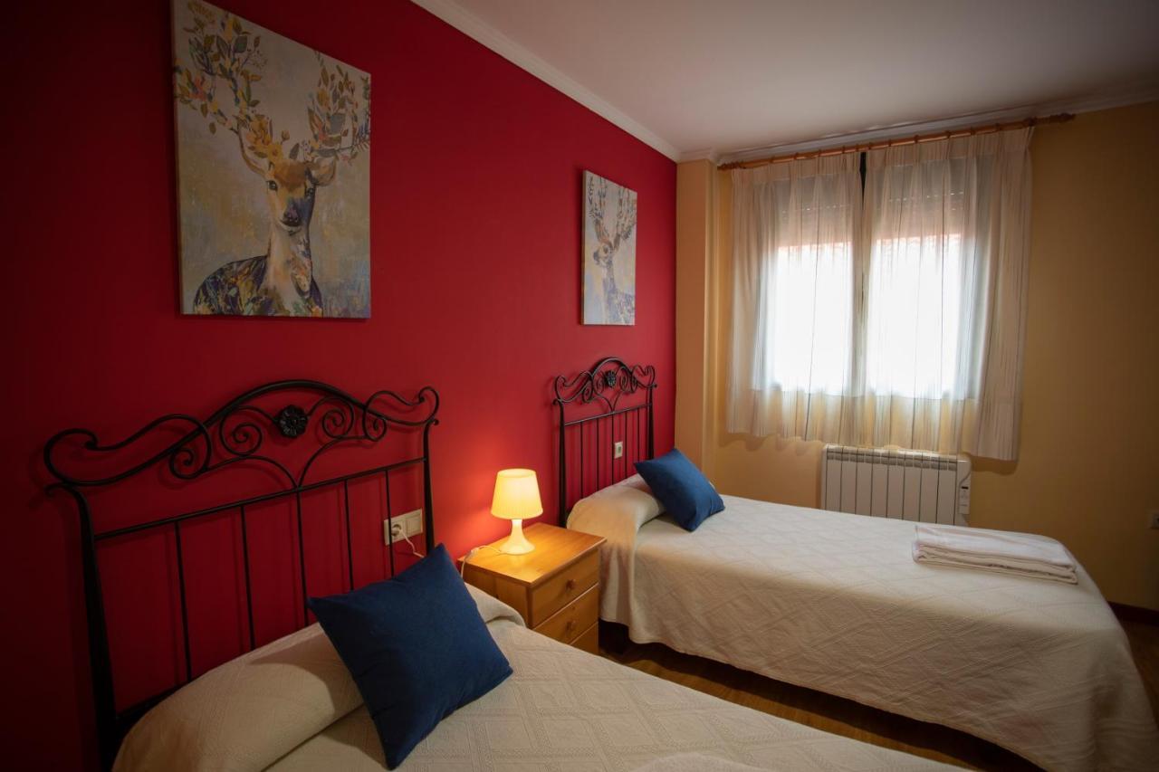 Alojamiento Turístico El Torreón Hostal Fresneda de la Sierra Exterior foto