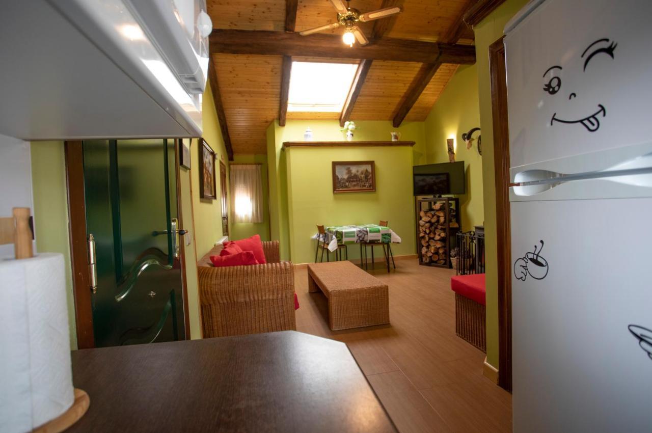 Alojamiento Turístico El Torreón Hostal Fresneda de la Sierra Exterior foto