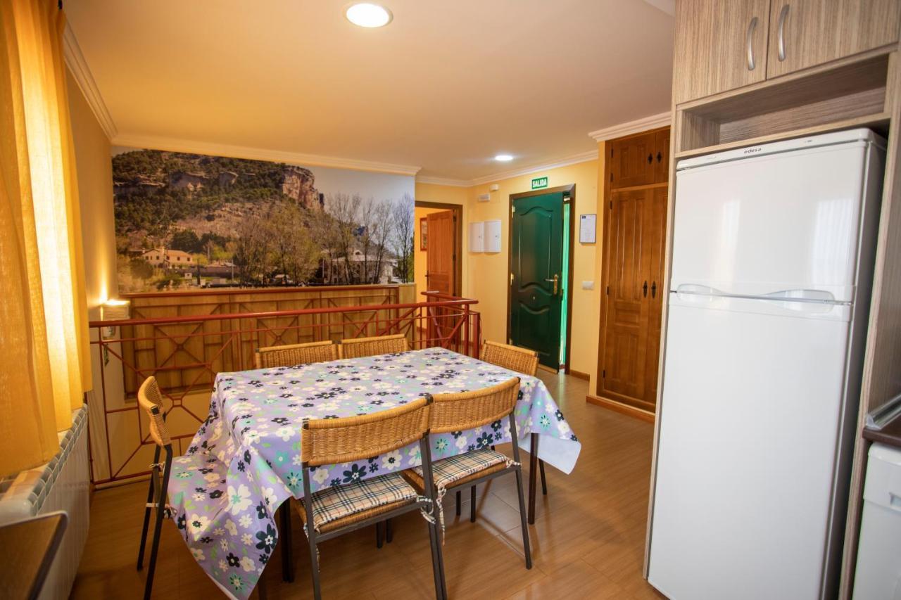 Alojamiento Turístico El Torreón Hostal Fresneda de la Sierra Exterior foto
