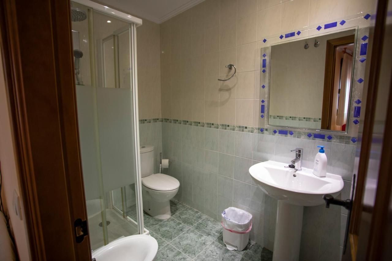 Alojamiento Turístico El Torreón Hostal Fresneda de la Sierra Exterior foto
