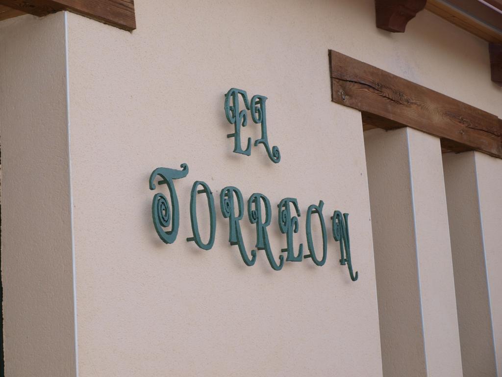 Alojamiento Turístico El Torreón Hostal Fresneda de la Sierra Exterior foto