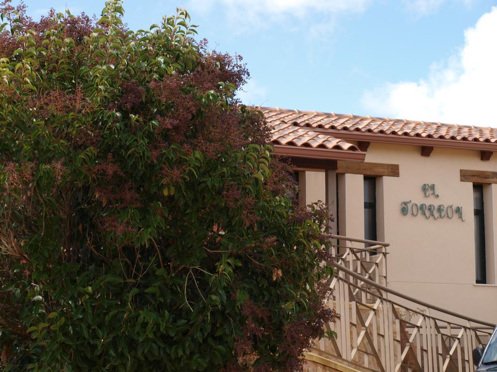 Alojamiento Turístico El Torreón Hostal Fresneda de la Sierra Exterior foto