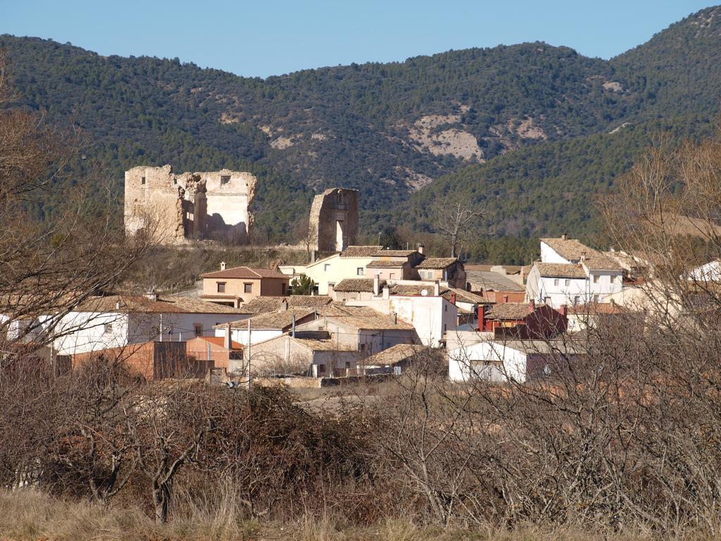 Alojamiento Turístico El Torreón Hostal Fresneda de la Sierra Exterior foto